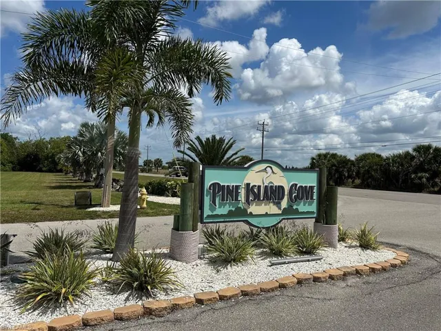 This BEAUTIFULLY UPDATED waterfront manufactured home is located in the highly desirable 55+ community of Pine Island Cove, offering the perfect blend of RELAXATION, BOATING, and RESORT-STYLE AMENITIES