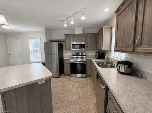 130 Avenida Del Sur, Clewiston, Florida 33440