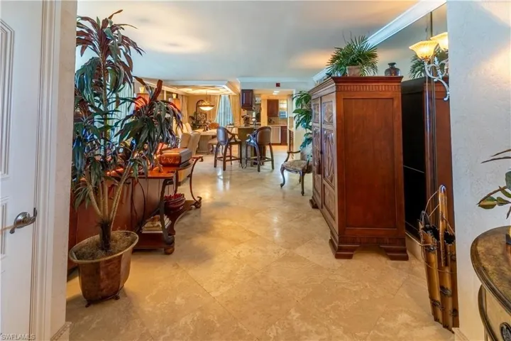 10701 Gulf Shore Dr 1002, Naples, Florida 34108