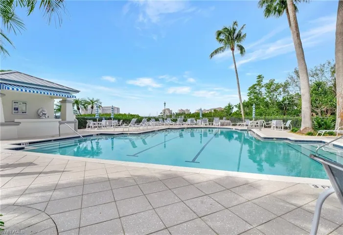 Cove Tower pool