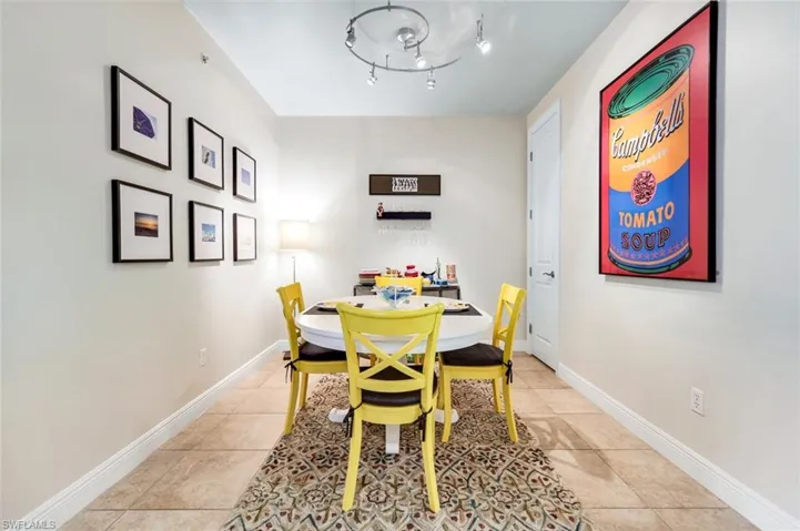 Dining room or great space to use a DEN