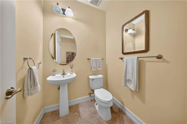 9110 Capistrano St S 8401, Naples, Florida 34113