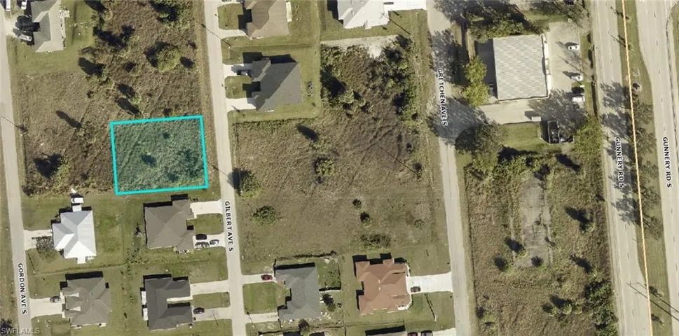 1516/1518  Gilbert S AVE, Lehigh Acres, FL 33973