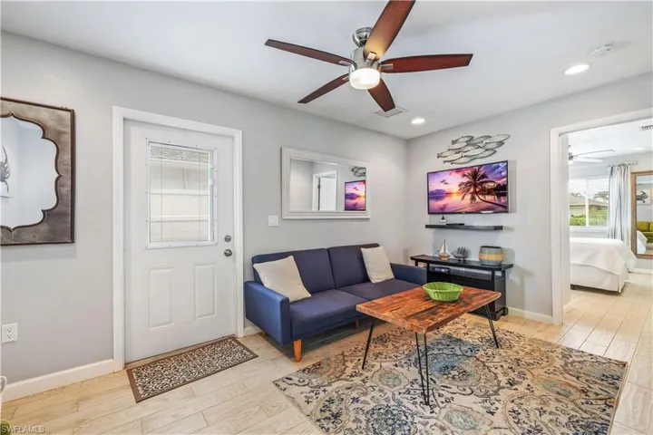 791  94th N AVE, Naples, FL 34108
