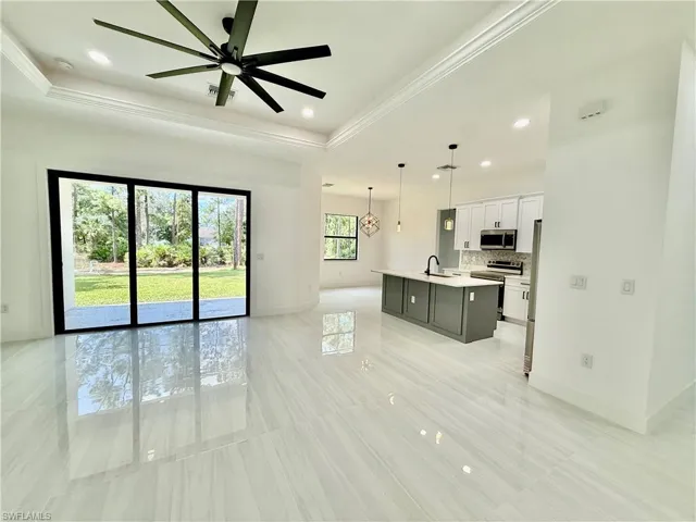 17  Wellington  AVE, Lehigh Acres, FL 33936