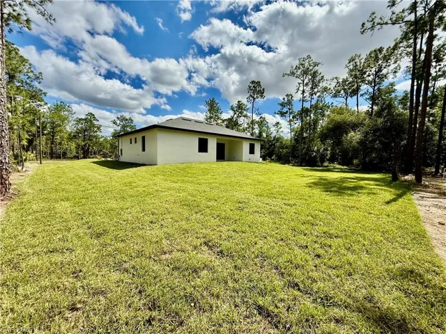 17  Wellington  AVE, Lehigh Acres, FL 33936