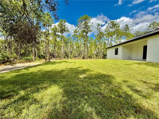 17  Wellington  AVE, Lehigh Acres, FL 33936