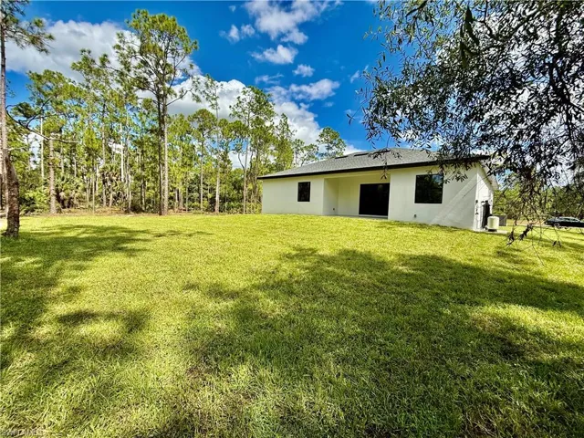 17  Wellington  AVE, Lehigh Acres, FL 33936