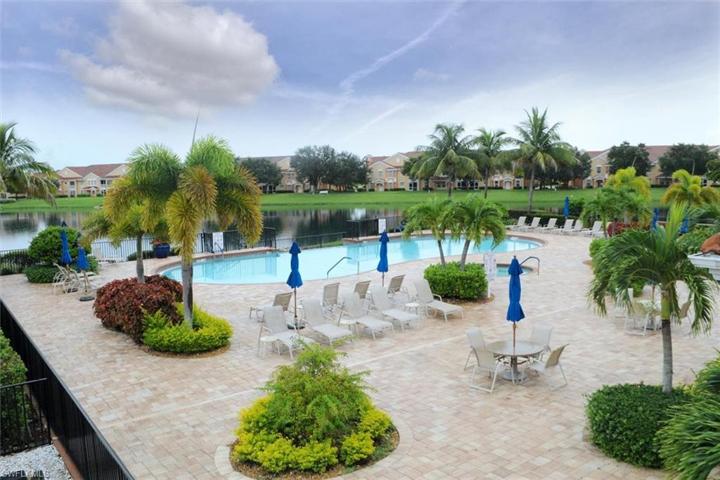 Community pool!