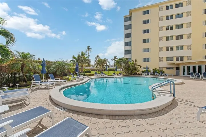 3420  Gulf Shore N BLVD, Naples, FL 34103
