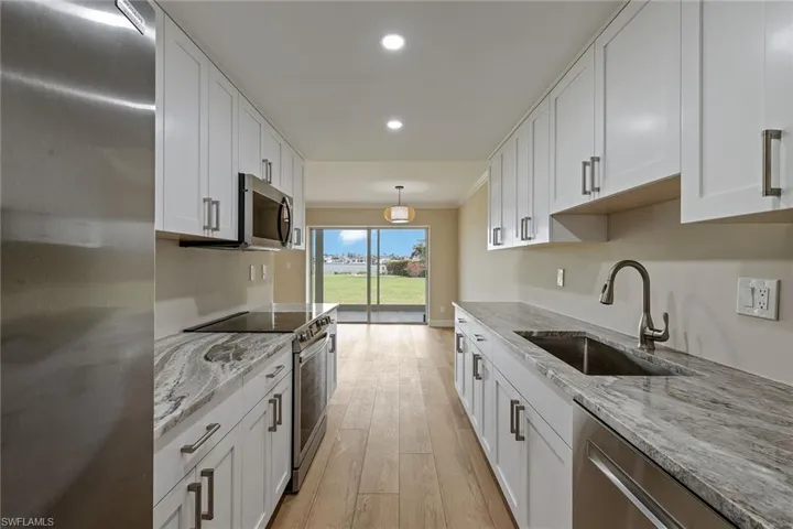 3420  Gulf Shore N BLVD, Naples, FL 34103
