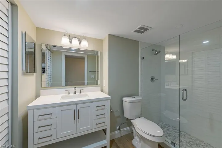 3420  Gulf Shore N BLVD, Naples, FL 34103