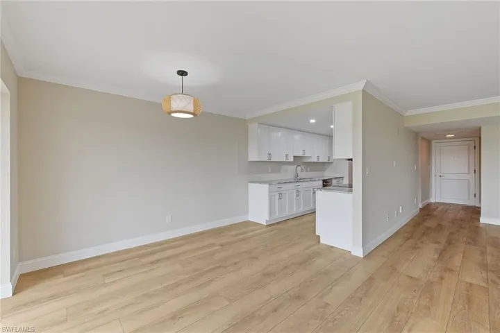 3420  Gulf Shore N BLVD, Naples, FL 34103