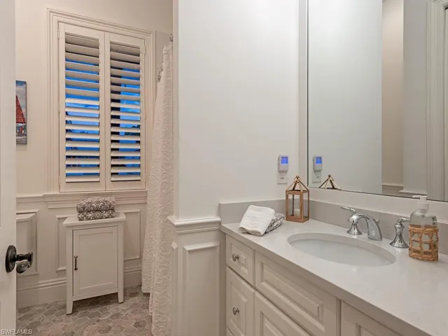 First floor guest bath