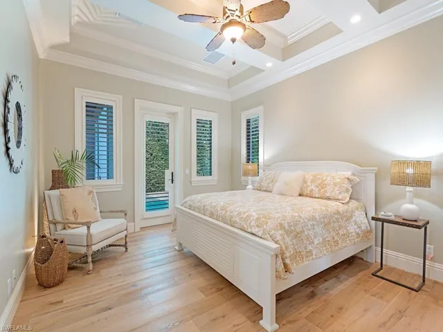 2nd master suite with access to outdoor living and ensuite bath