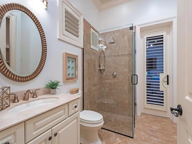 131 3rd St N, Naples, Florida 34102