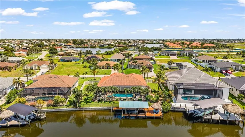 3230 Sw 3rd Ln, Cape Coral, Florida 33991