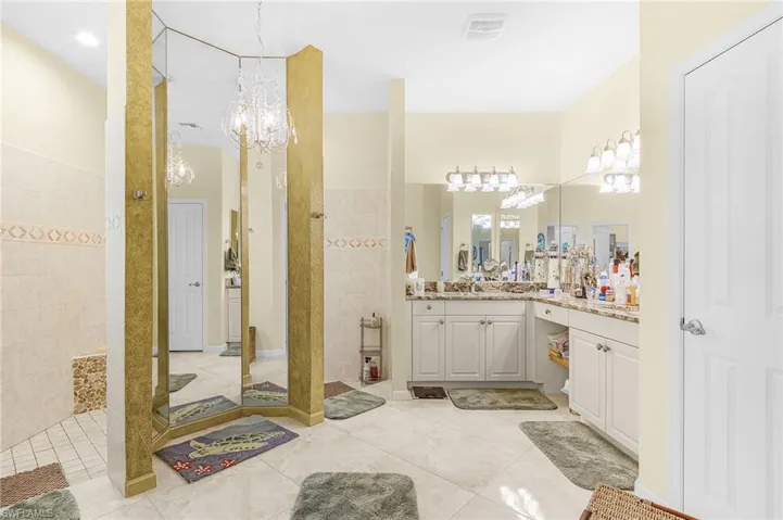 3230 Sw 3rd Ln, Cape Coral, Florida 33991