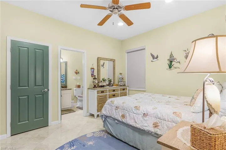 3230 Sw 3rd Ln, Cape Coral, Florida 33991