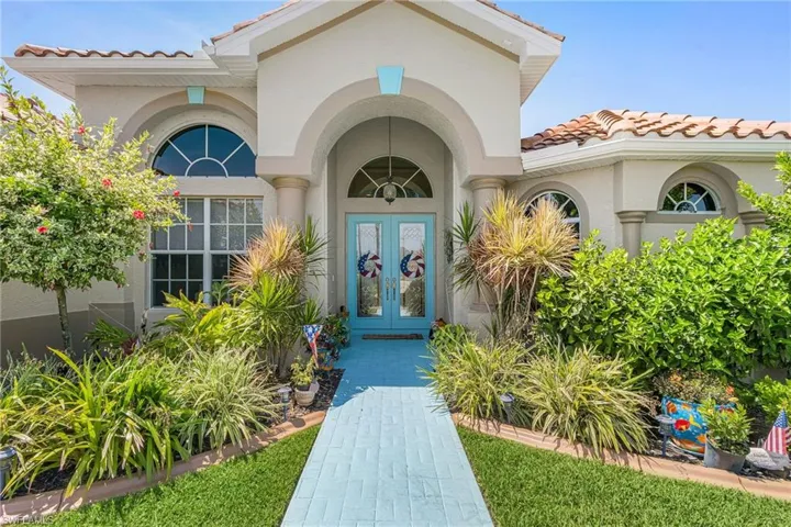 3230 Sw 3rd Ln, Cape Coral, Florida 33991