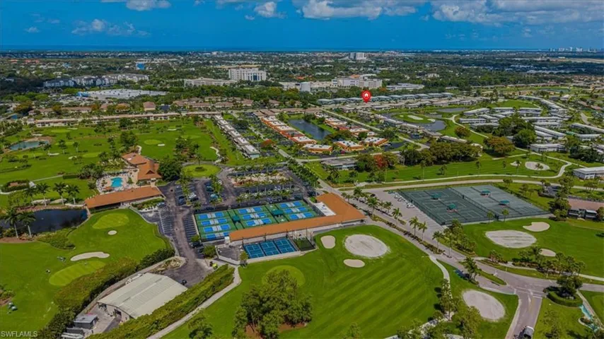 215  Palm  DR, Naples, FL 34112