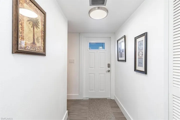 215  Palm  DR, Naples, FL 34112