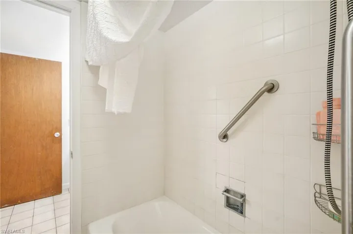 3655  Boca Ciega  DR, Naples, FL 34112