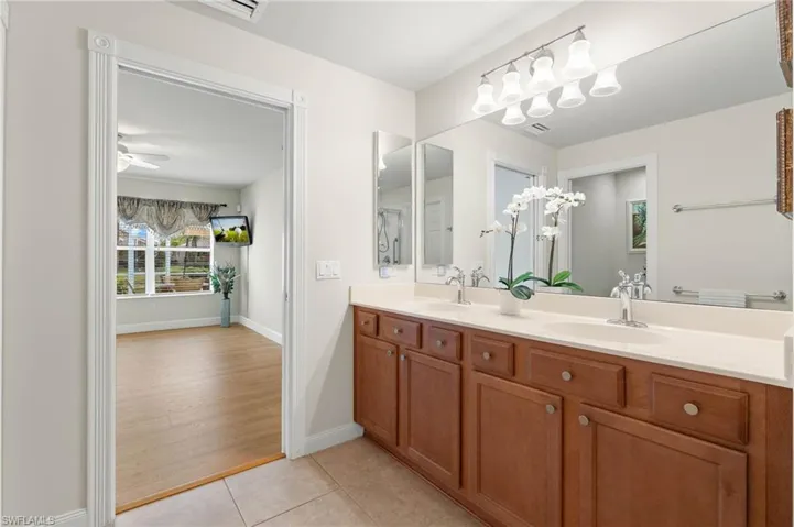 Owner's Bath