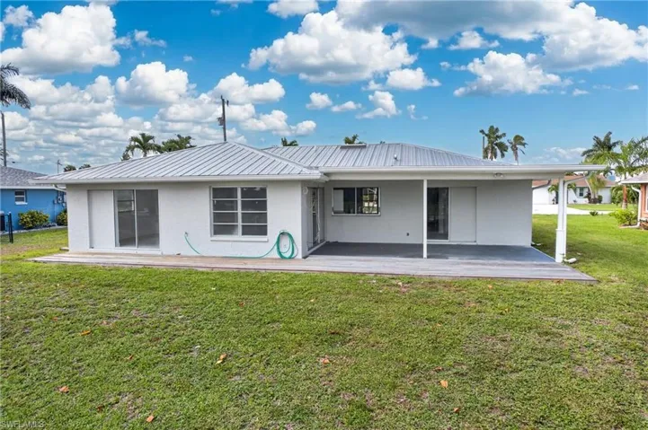 2031 Se 25th Ln, Cape Coral, Florida 33904