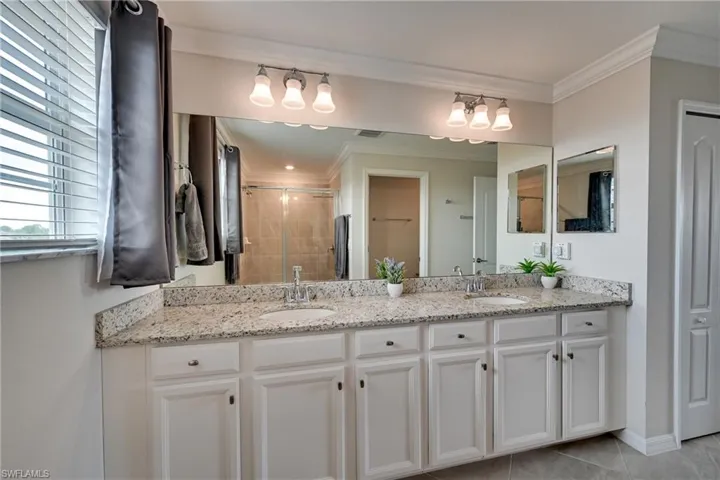 3697 E Hampton  CIR, Alva, FL 33920