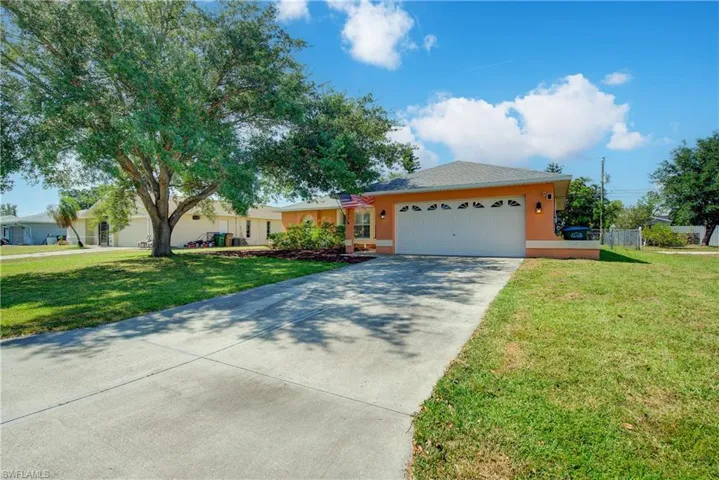 A lovely home & property at 237 SW 32nd Ter Cape Coral FL 33914
