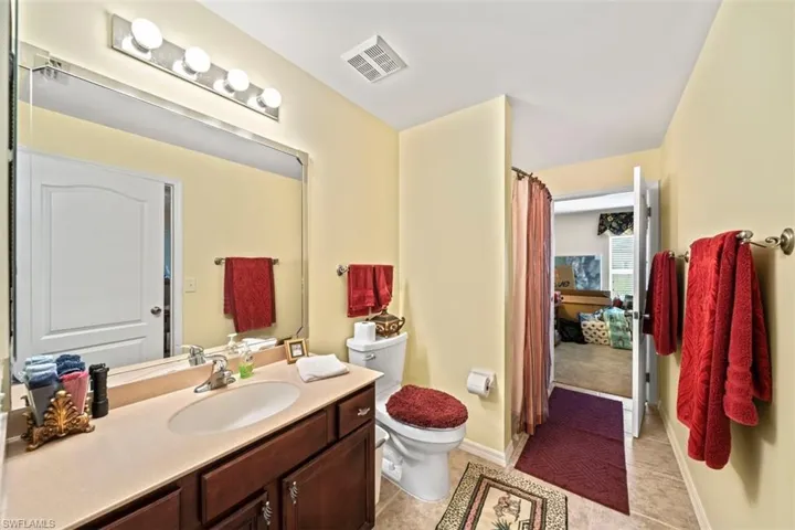 1125 36th Ter, Cape Coral, Florida 33909