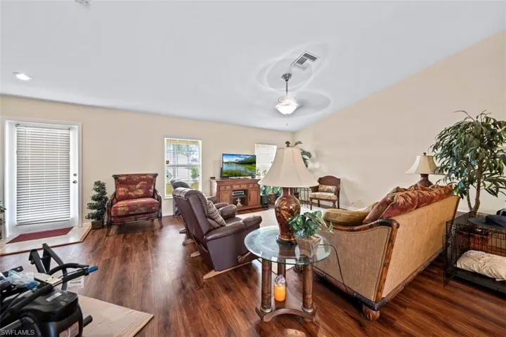 1125 36th Ter, Cape Coral, Florida 33909