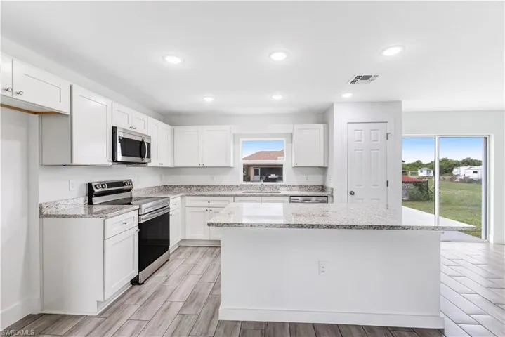 726 Camilla St E, Lehigh Acres, Florida 33974