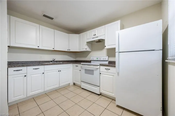 24 W Mariana  AVE, North Fort Myers, FL 33903