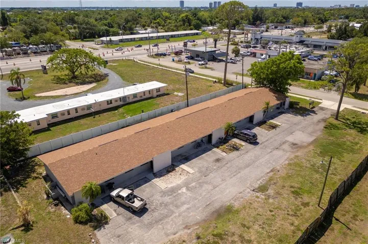 24 W Mariana  AVE, North Fort Myers, FL 33903