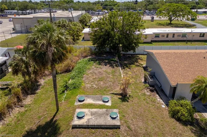 24 W Mariana  AVE, North Fort Myers, FL 33903