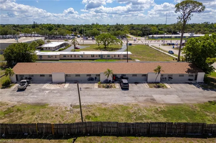 24 W Mariana  AVE, North Fort Myers, FL 33903