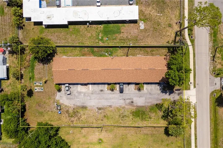 24 W Mariana  AVE, North Fort Myers, FL 33903