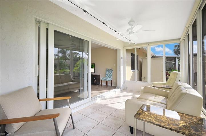 38  Glades  BLVD, Naples, FL 34112