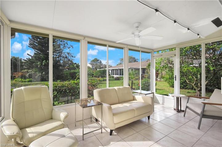 38  Glades  BLVD, Naples, FL 34112
