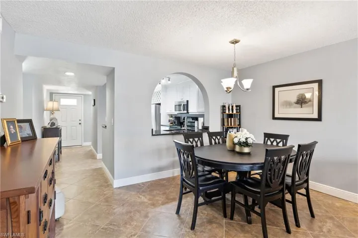 1210  Yesica Ann  CIR, Naples, FL 34110