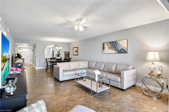 1210  Yesica Ann  CIR, Naples, FL 34110