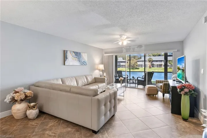 1210  Yesica Ann  CIR, Naples, FL 34110