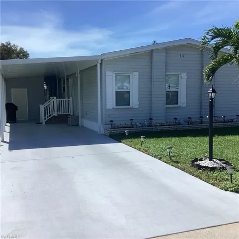 617  Charlemagne  BLVD, Naples, FL 34112