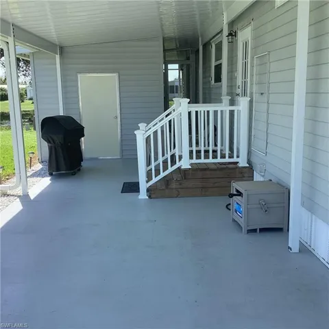 617  Charlemagne  BLVD, Naples, FL 34112