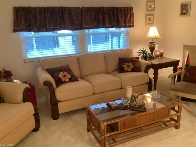 617  Charlemagne  BLVD, Naples, FL 34112