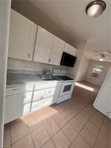 3137-3139-3139 Lincoln Blvd, Fort Myers Fl 33916