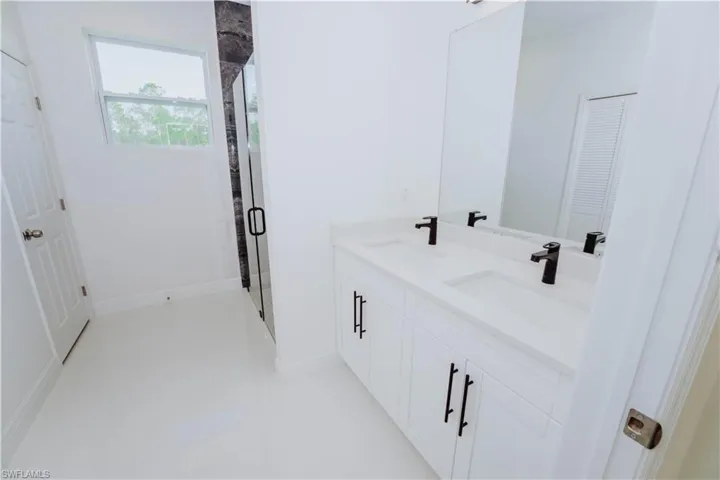3605 E 8th  ST, Lehigh Acres, FL 33972