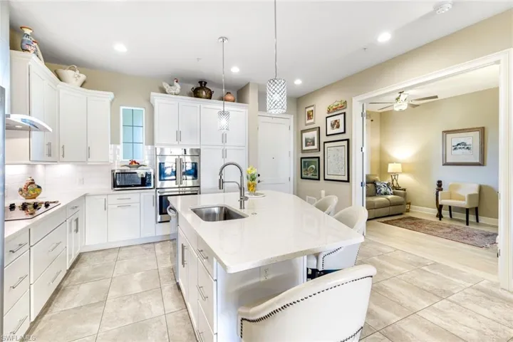 One more look at the kitchen, before heading to the...